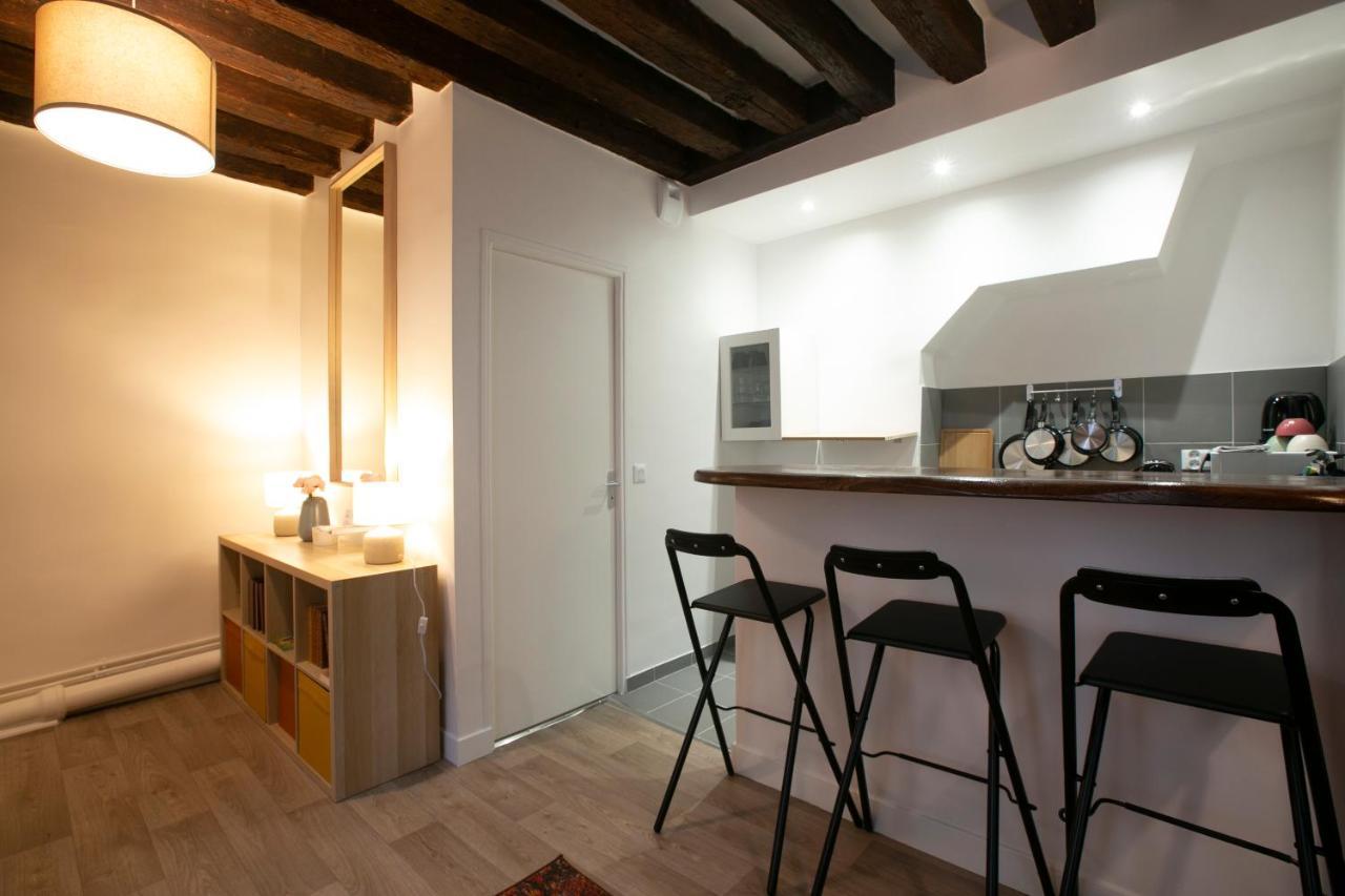 Authentic Apartment In Center Of Parisian Marais Kültér fotó