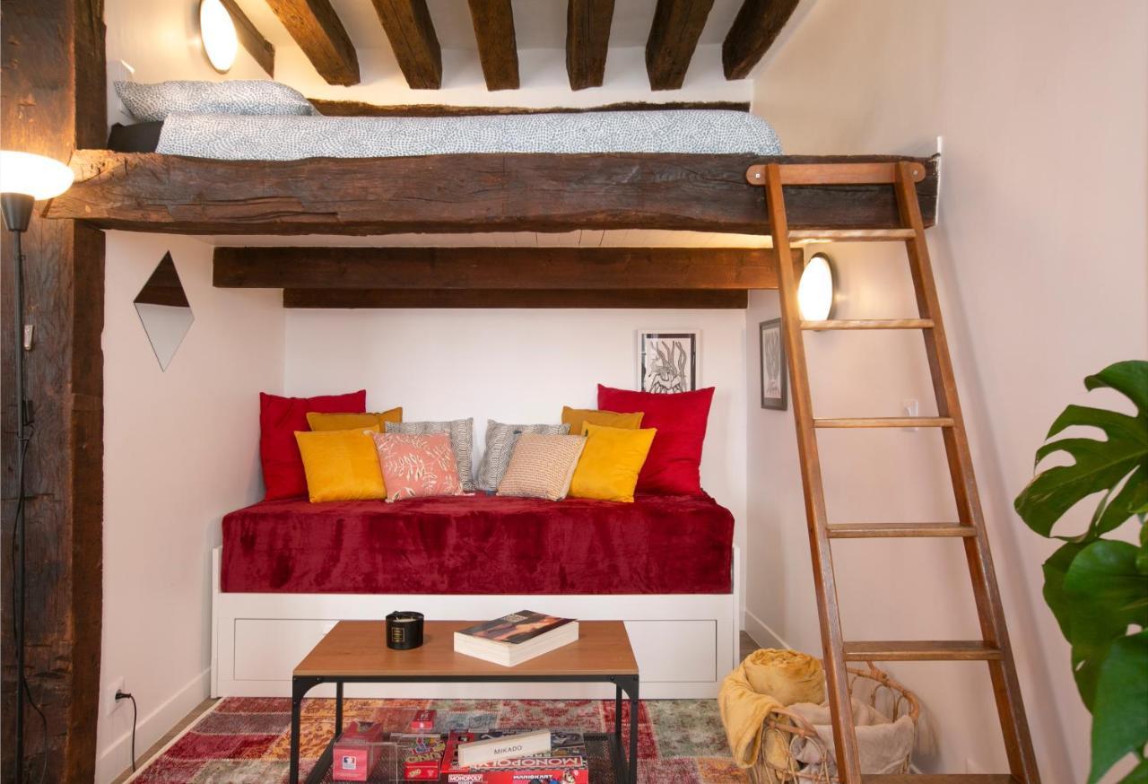 Authentic Apartment In Center Of Parisian Marais Kültér fotó