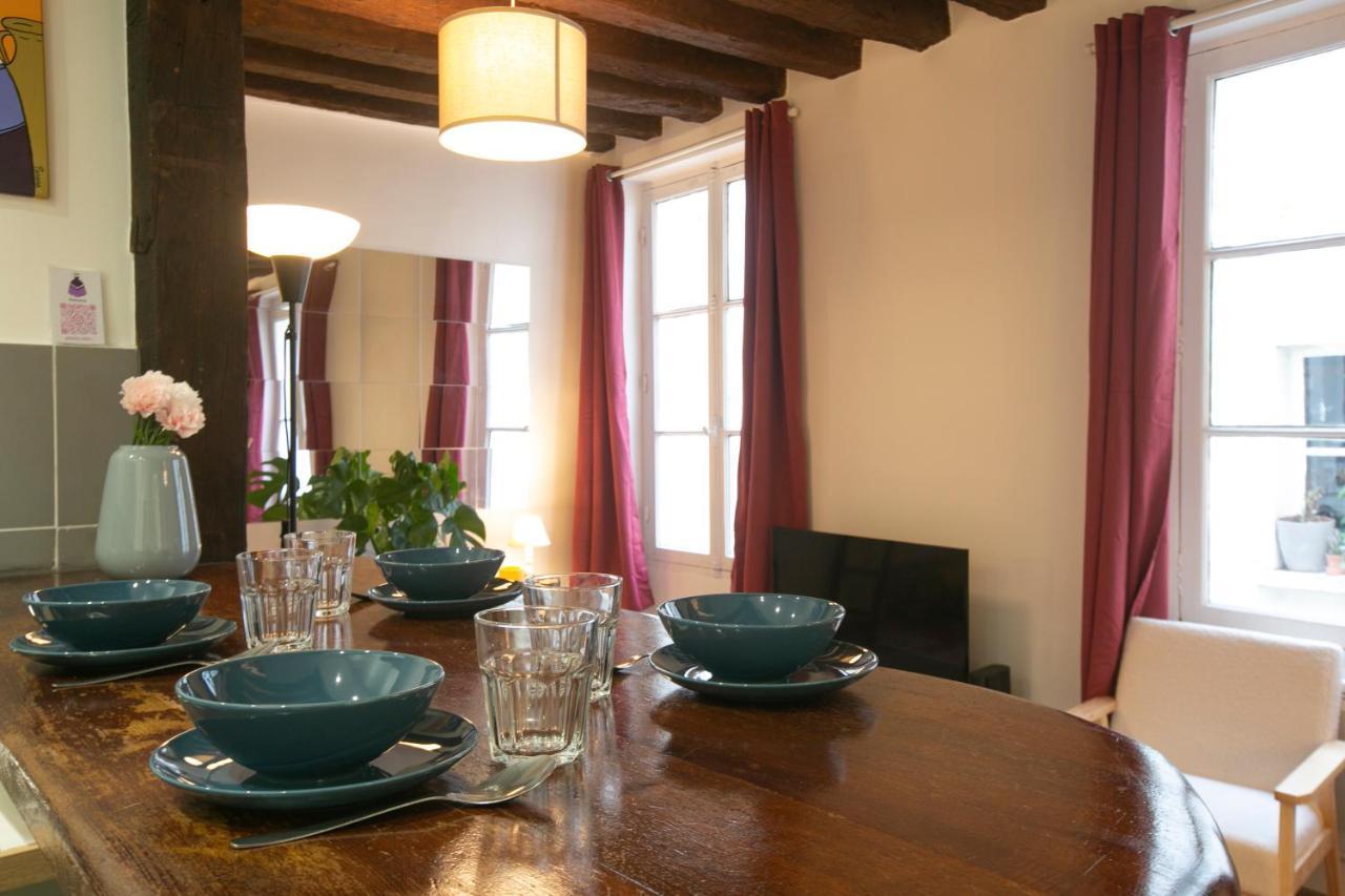 Authentic Apartment In Center Of Parisian Marais Kültér fotó